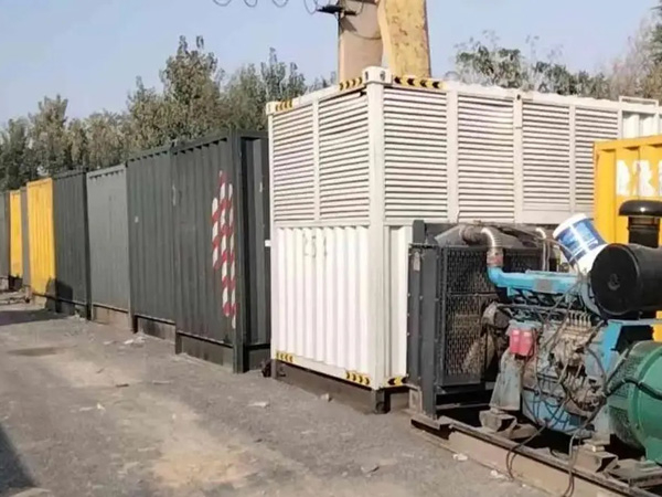 信州200KW柴油发电机机组每小时油耗是多少?